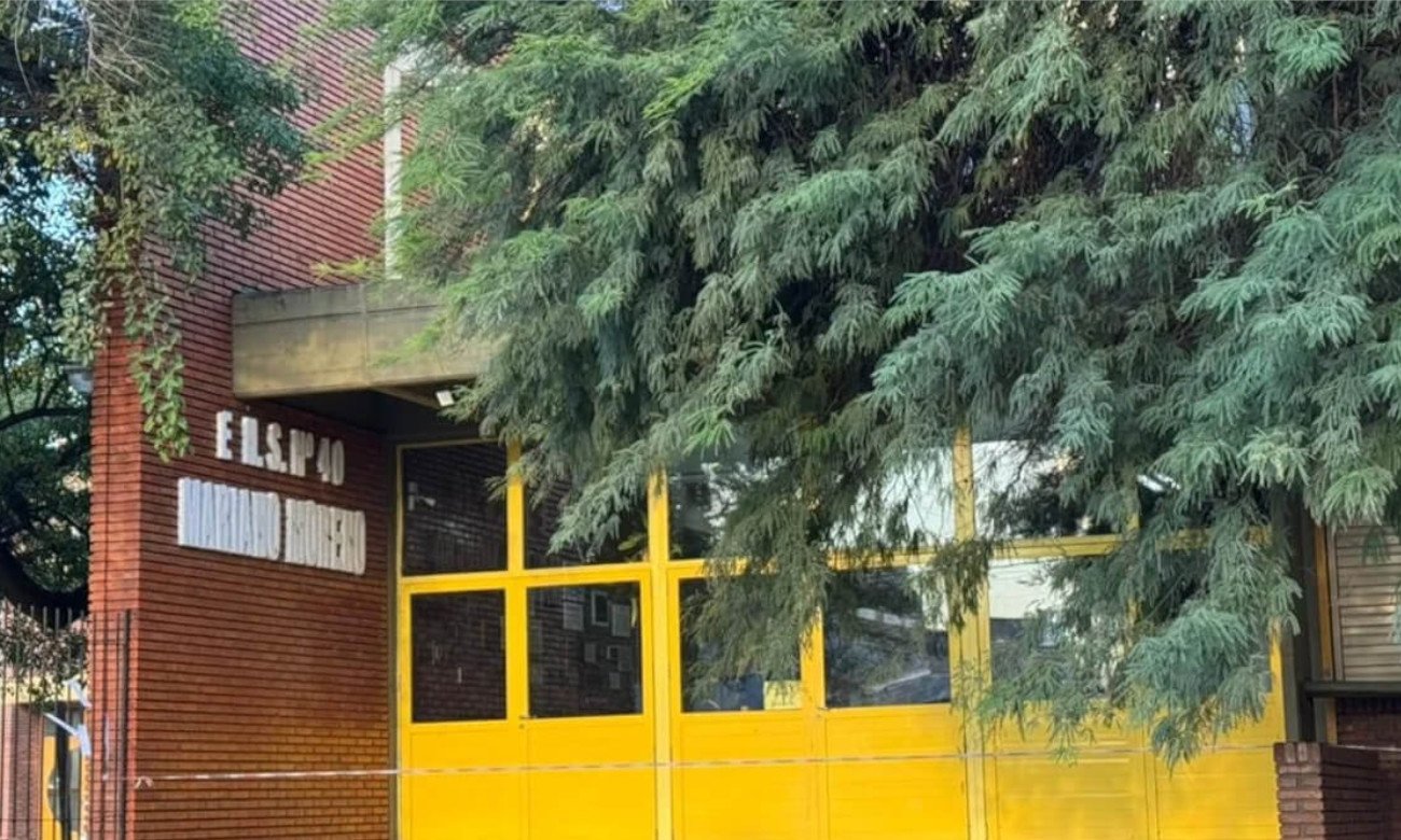 Escuela Nº 40 “Mariano Moreno”, escenario del hecho que conmocionó a la comunidad educativa de San Cristóbal. Foto de archivo.