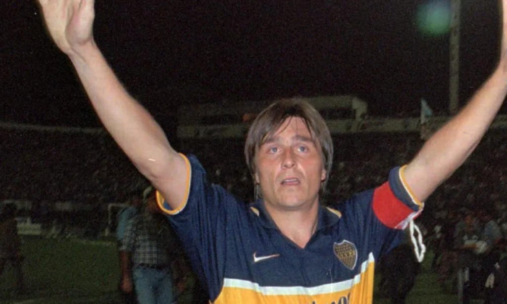 Julio César Toresani en acción con la camiseta de Boca Juniors durante un partido oficial, en una imagen de archivo.