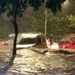 Calles anegadas y viviendas afectadas tras el fuerte temporal que impactó en Tucumán.
