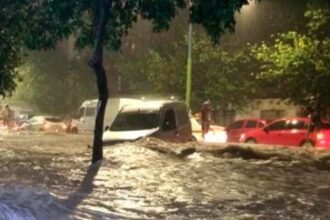 Calles anegadas y viviendas afectadas tras el fuerte temporal que impactó en Tucumán.