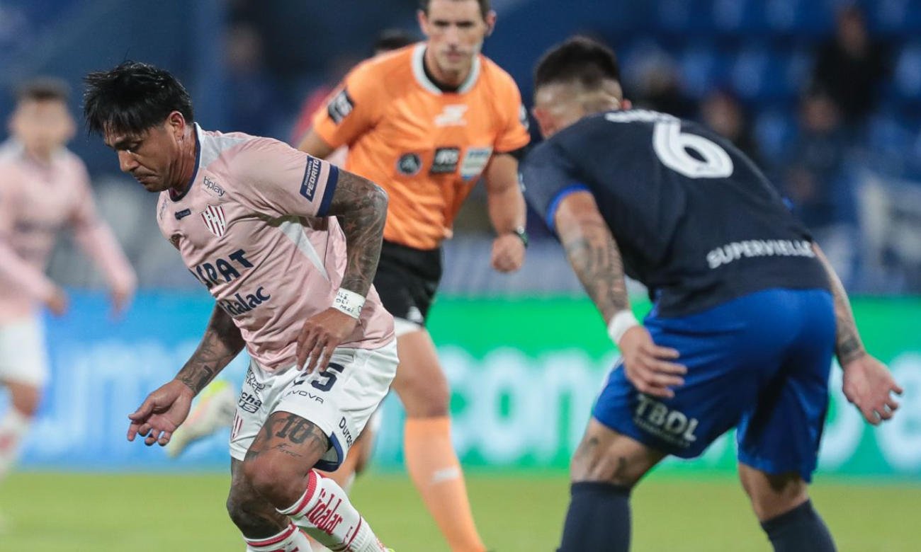 Unión empató 2-2 con Vélez Sarsfield por la fecha 16 de la Zona A del Torneo Apertura.