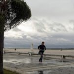 Jornada ventosa en la costanera de Santa Fe, con ráfagas intensas que marcaron el paisaje. Foto: gentileza.