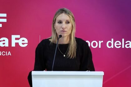 Virginia Coudannes durante una actividad oficial. Foto de archivo.