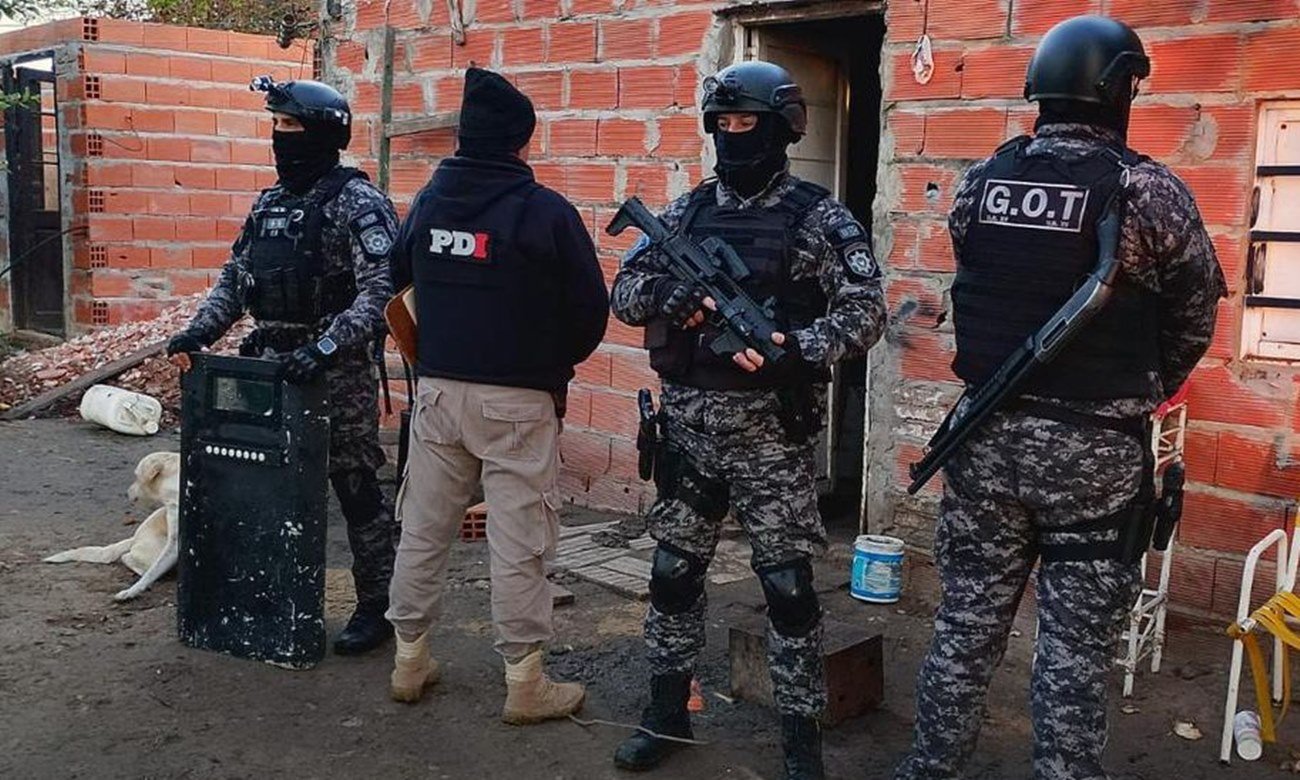 Operativos de la Policía de Investigaciones en barrio Loyola, en la ciudad de Santa Fe. Foto de archivo.