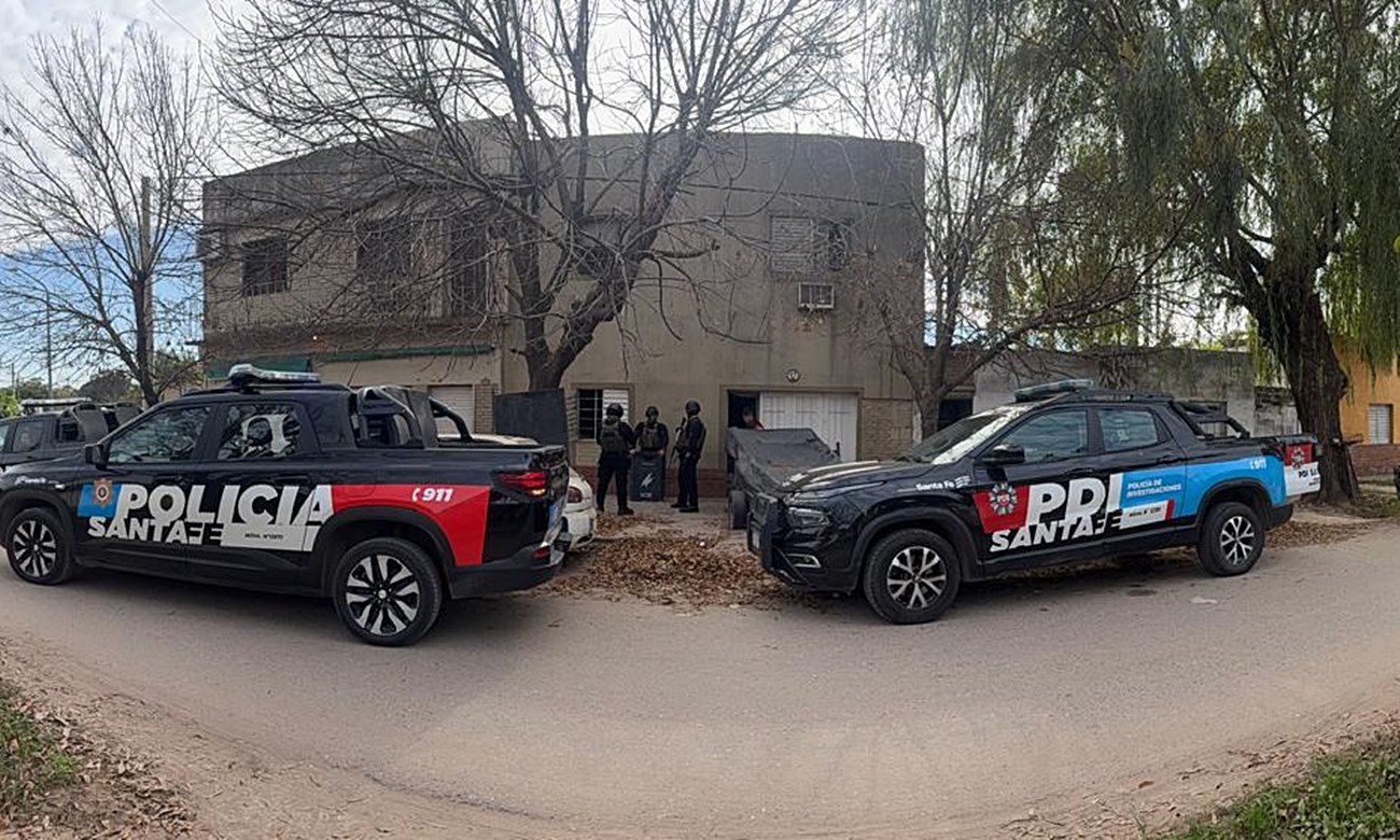 Vivienda ubicada sobre calle Ángel Cassanello al 4100, en barrio Villa Hipódromo, donde la Policía de Investigaciones realizó un allanamiento en el marco de una causa por microtráfico.