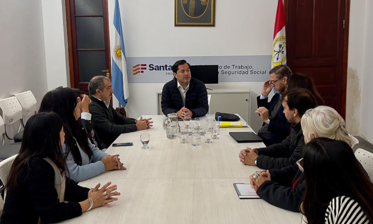 Representantes de Asoem y autoridades participaron de una audiencia en el Ministerio de Trabajo de Santa Fe para intentar destrabar el conflicto gremial. Foto de archivo