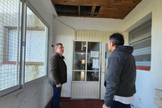 Rodrigo Borla durante una recorrida institucional por localidades del departamento San Justo. Foto: archivo.
