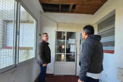 Rodrigo Borla durante una recorrida institucional por localidades del departamento San Justo. Foto: archivo.