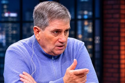 Carlos Ghisolfo durante una entrevista sobre el sistema de créditos y el rol de las mutuales en Santa Fe. Foto de archivo.