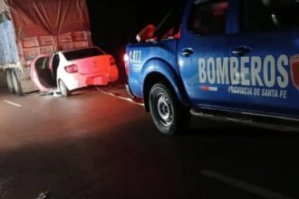 Operativo policial y de emergencias tras un accidente de tránsito sobre una ruta del norte santafesino. Foto de archivo.