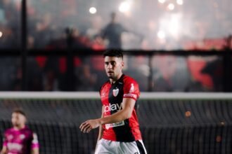 Foto de archivo: Colón recibe a All Boys en el estadio Brigadier López por una nueva fecha de la Primera Nacional, con la necesidad de volver al triunfo tras tres partidos sin victorias.