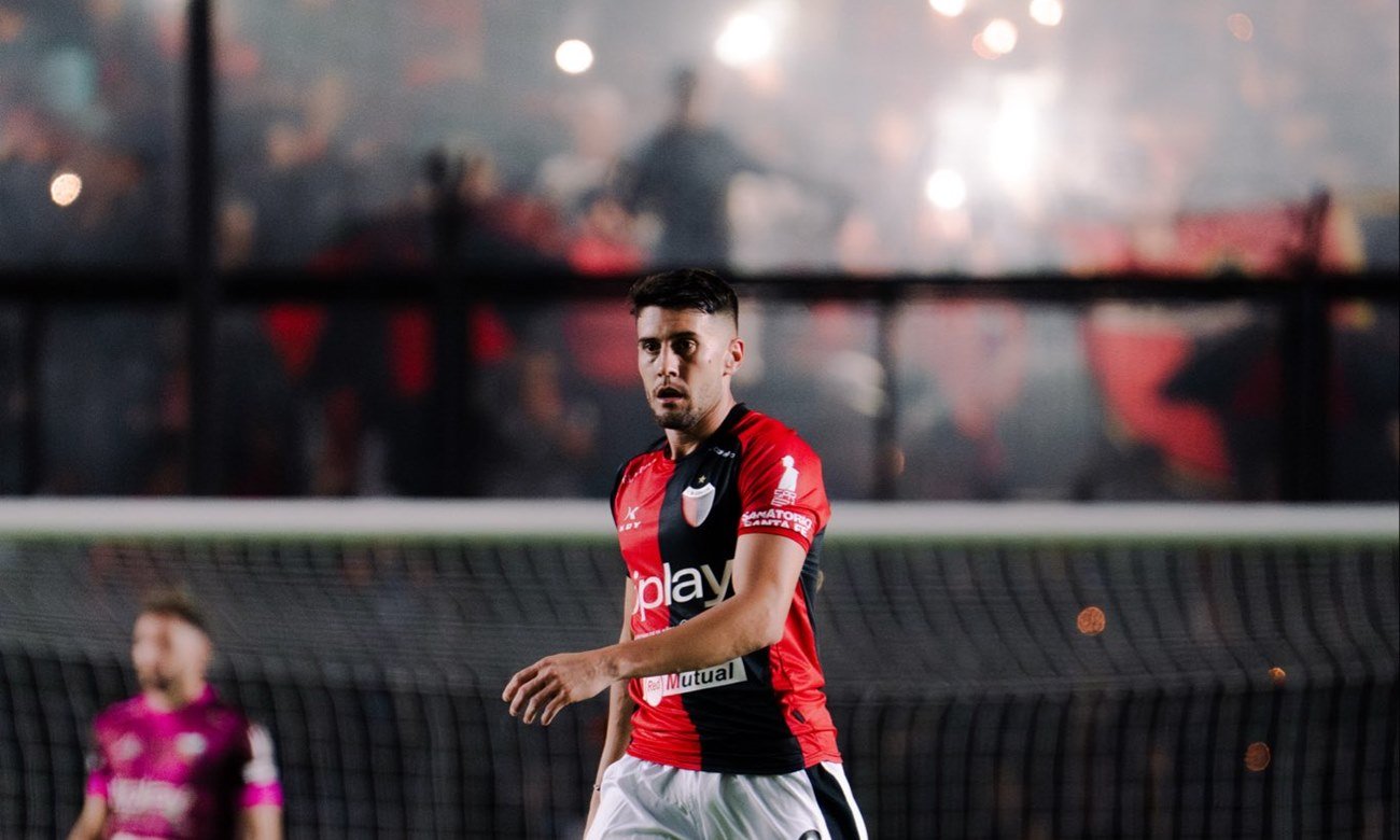 Foto de archivo: Colón recibe a All Boys en el estadio Brigadier López por una nueva fecha de la Primera Nacional, con la necesidad de volver al triunfo tras tres partidos sin victorias.