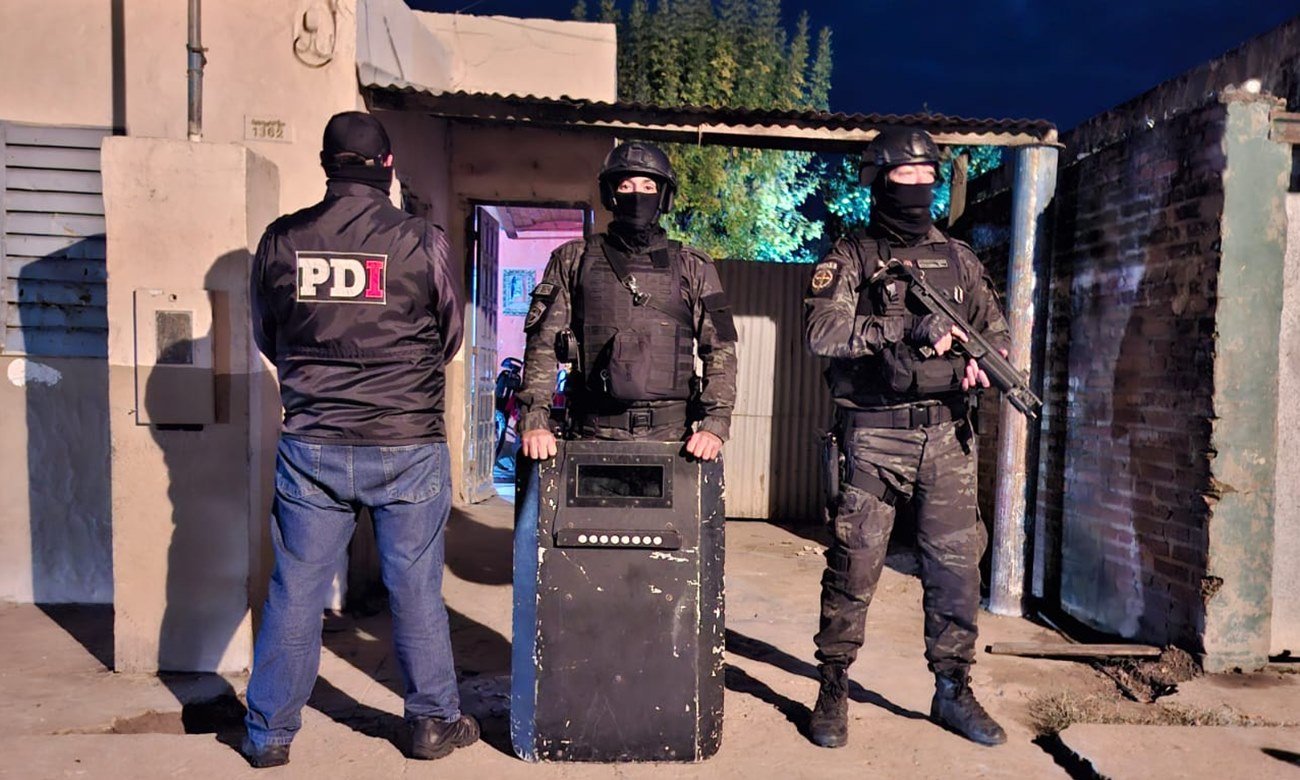 Personal de la Policía de Investigaciones durante un operativo por narcotráfico en la provincia de Santa Fe. Foto: archivo.
