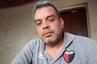 Eduardo Villanueva, el hombre de 47 años que falleció tras descompensarse durante un control de tránsito en Plaza del Soldado.