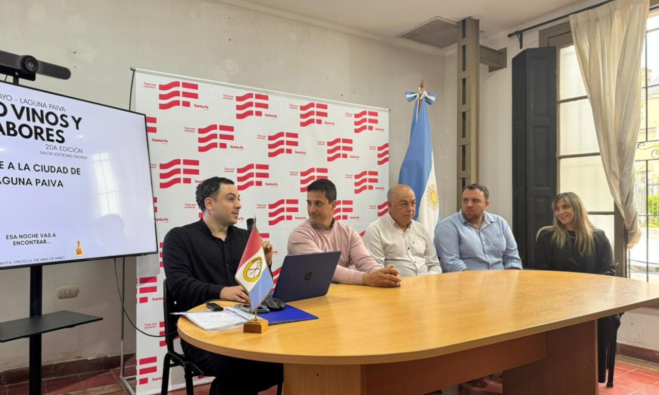 Presentación oficial de la Expo Vinos y Sabores en Santa Fe, con autoridades y organizadores anunciando la nueva edición del evento en Laguna Paiva