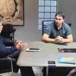 Representantes sindicales y trabajadores municipales participaron de una reunión gremial en el marco del conflicto laboral en Sauce Viejo.
