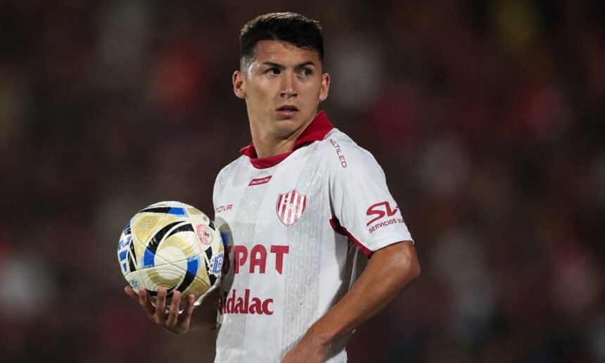 Mateo Del Blanco durante un partido con la camiseta de Unión de Santa Fe. Foto de archivo.