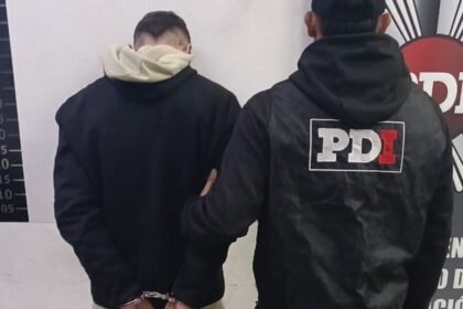 Maximiliano “Maxi” Romero fue detenido por la Policía de Investigaciones en barrio Nuevo Alberdi, en Rosario, en el marco de una causa por asociación ilícita y microtráfico. Foto: PDI.