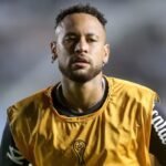 Neymar durante un partido con la camiseta de Santos. Foto de archivo.