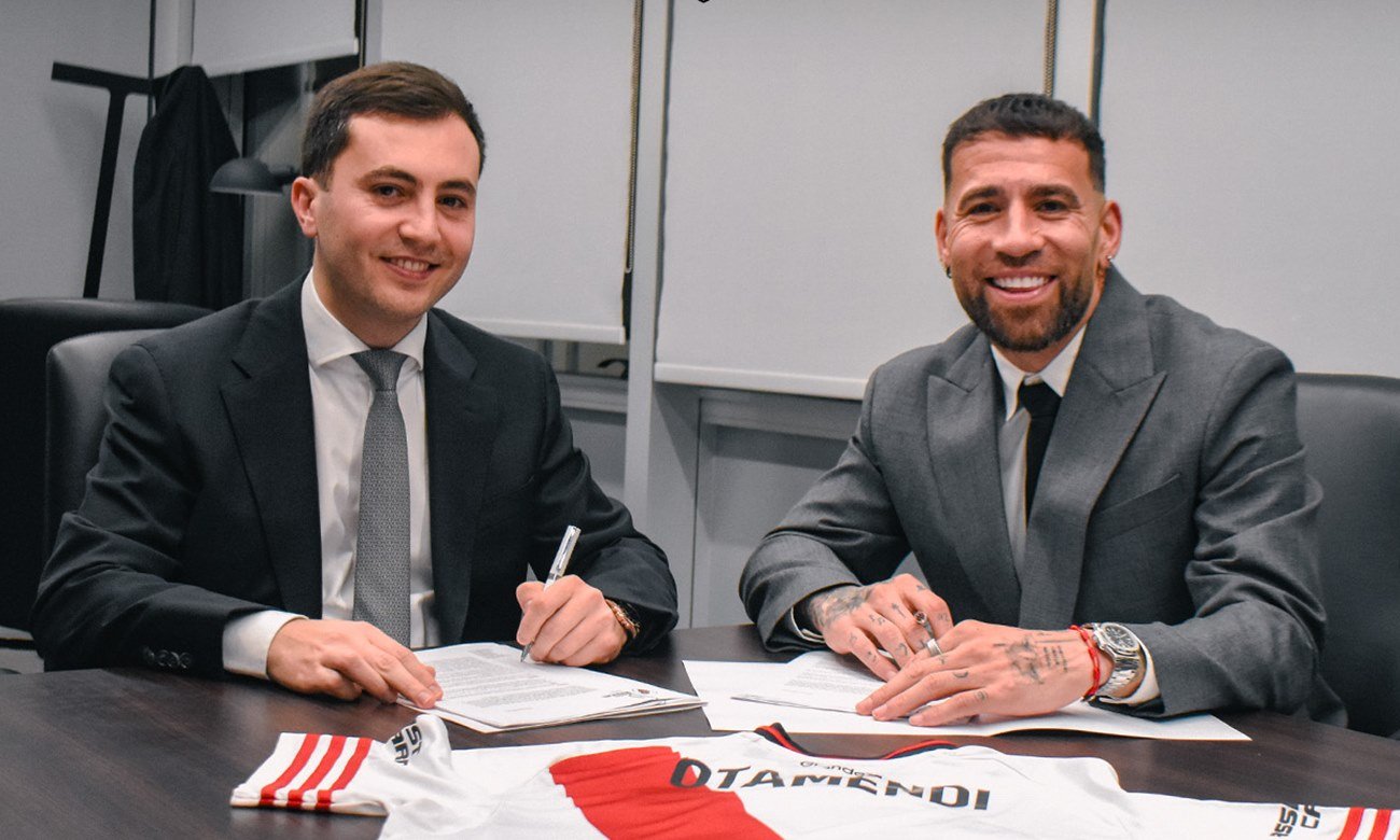Leyenda foto de archivo: Nicolás Otamendi durante una presentación oficial, antes de incorporarse a River Plate tras su participación en el Mundial 2026.