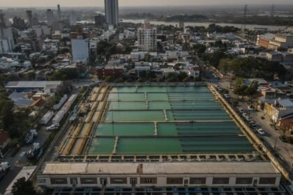 Actual planta potabilizadora de agua de Santa Fe, infraestructura central para el suministro de agua potable en la capital provincial. Foto de archivo.