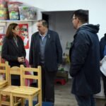 Juan Pablo Poletti durante una recorrida por obras y proyectos educativos impulsados por el municipio de Santa Fe. Foto de archivo.