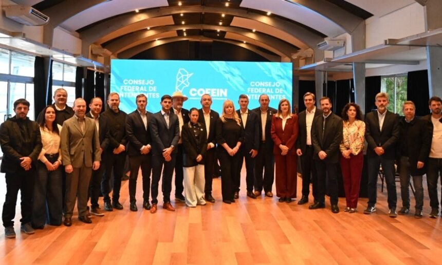Intendentes de distintas ciudades participaron de una reunión federal para debatir financiamiento y servicios públicos. Foto de archivo.