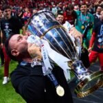 Antonio Mohamed celebra junto a los jugadores de Toluca tras conquistar la Copa de Campeones de la Concacaf 2026.