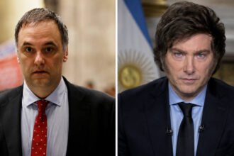 El presidente Javier Milei y el jefe de Gabinete, Manuel Adorni, en una composición con imágenes de archivo.