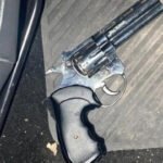 Arma de fuego secuestrada por la Policía durante el operativo realizado en Granadero Baigorria, en el marco de una investigación por amenazas.