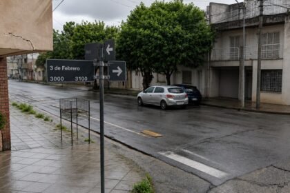 Esquina de 3 de Febrero y Urquiza, en barrio Sur de la ciudad de Santa Fe. El sector fue escenario de un hecho de estafa bajo la modalidad conocida como "cuento del tío". Foto de archivo.