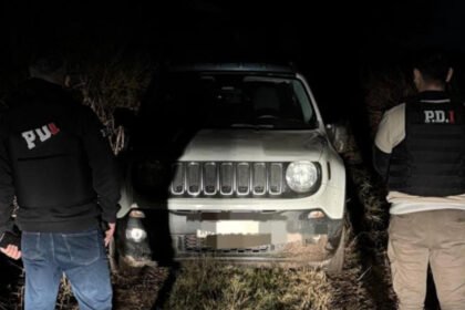 Efectivos de la Policía de Investigaciones realizaron tareas operativas y periciales que permitieron recuperar una camioneta denunciada como robada en la provincia de Santa Fe.