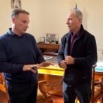 El intendente Elvio Cotterli mantuvo un encuentro con el ministro de Obras Públicas de Santa Fe, Lisandro Enrico, en el marco de las gestiones para impulsar obras de infraestructura y mejorar los servicios esenciales en Laguna Paiva.