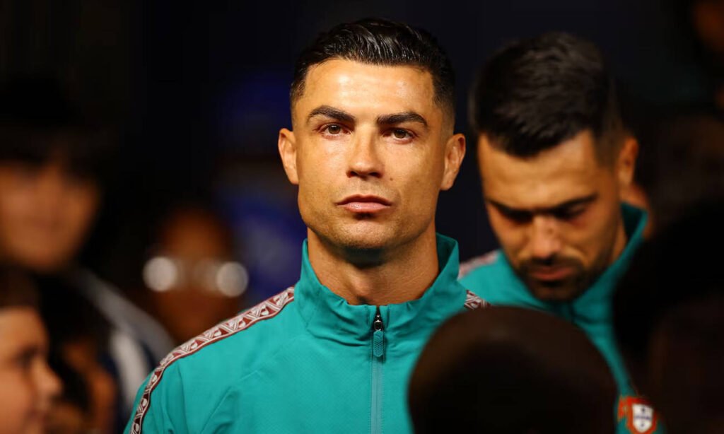 Cristiano Ronaldo con la camiseta de la selección de Portugal durante un partido internacional. Foto de archivo.