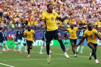 Jugadores de la selección de Ecuador celebran un gol durante un partido oficial del Mundial 2026. Foto: archivo.