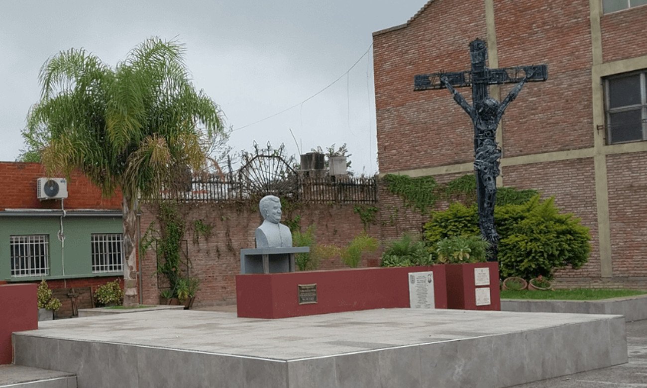 Vista general del Colegio Nuestra Señora de Lourdes, establecimiento educativo que reúne niveles secundarios y técnicos. Foto de archivo.