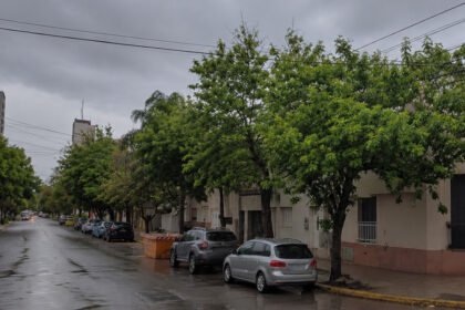 Esquina de Francia y Vera, en barrio Constituyentes de la ciudad de Santa Fe, donde delincuentes concretaron una millonaria estafa bajo la modalidad "cuento del tío" contra una pareja de jubilados.