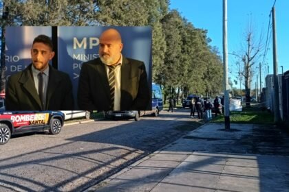 Personal policial y judicial trabajó en la vivienda de General Lagos donde fueron hallados sin vida un hombre y sus dos hijos durante la investigación del caso.
