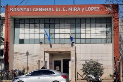 Foto de archivo: Fachada del Hospital Mira y López de la ciudad de Santa Fe, una de las instituciones de referencia en salud mental de la provincia.