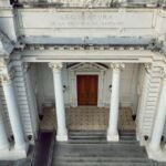 Vista exterior de la Legislatura de Santa Fe, uno de los principales edificios institucionales de la provincia. Foto de archivo.
