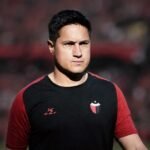 Ezequiel Medrán durante una jornada en el estadio Brigadier López, al frente del plantel profesional de Colón. Foto: archivo.