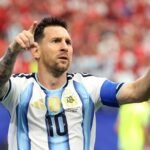 Lionel Messi celebra el gol que le dio la ventaja parcial a Argentina frente a Austria en un partido correspondiente al Mundial 2026.