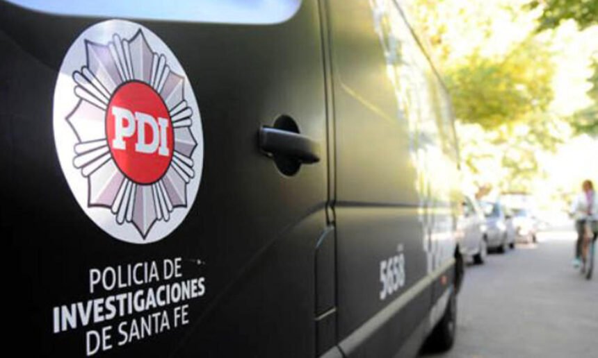 Imagen de archivo. Móvil de la Policía de Investigaciones (PDI) durante tareas operativas en la provincia de Santa Fe.