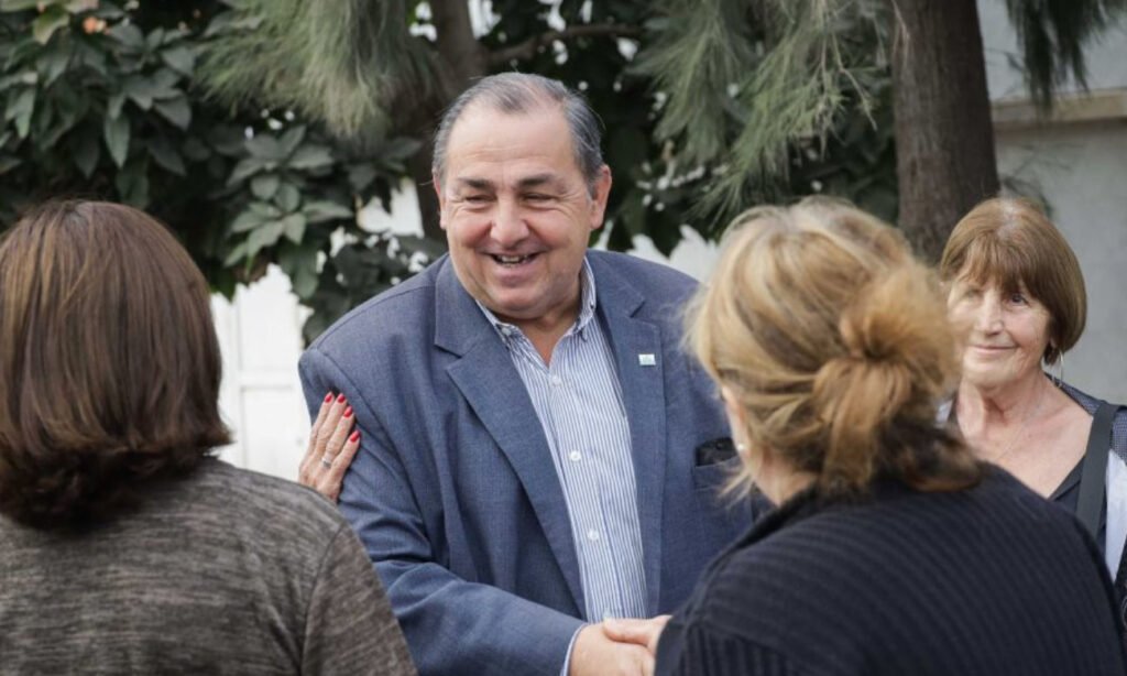 Juan Pablo Poletti recorrió barrio El Tránsito tras la finalización de las obras de estabilizado pétreo que mejoraron la transitabilidad en 70 cuadras.
