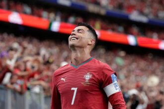 Cristiano Ronaldo celebra un gol con la selección de Portugal durante una competencia internacional. Foto de archivo.