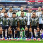 La formación titular de la Selección Argentina posa antes de un partido del Mundial 2026, en una nueva presentación de la Albiceleste en la máxima cita del fútbol internacional.
