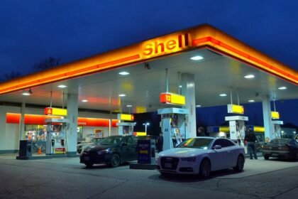 Una estación de servicio Shell en Argentina. La marca cuenta con una extensa red de expendio de combustibles y servicios en distintos puntos del país.
