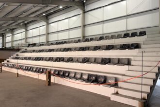 Las nuevas tribunas del Centro de Tiro Deportivo de Recreo ya cuentan con las butacas instaladas y formarán parte de la infraestructura destinada a los Juegos Suramericanos 2026.