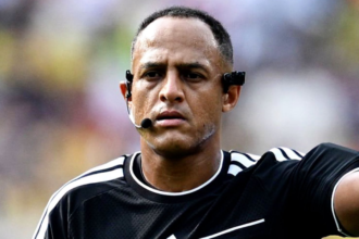 El árbitro estadounidense Ismail Elfath fue designado por la FIFA para dirigir un encuentro del Mundial 2026.
