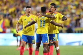 Jugadores de Colombia celebran la clasificación a los octavos de final tras el triunfo ante Ghana en el Mundial 2026.